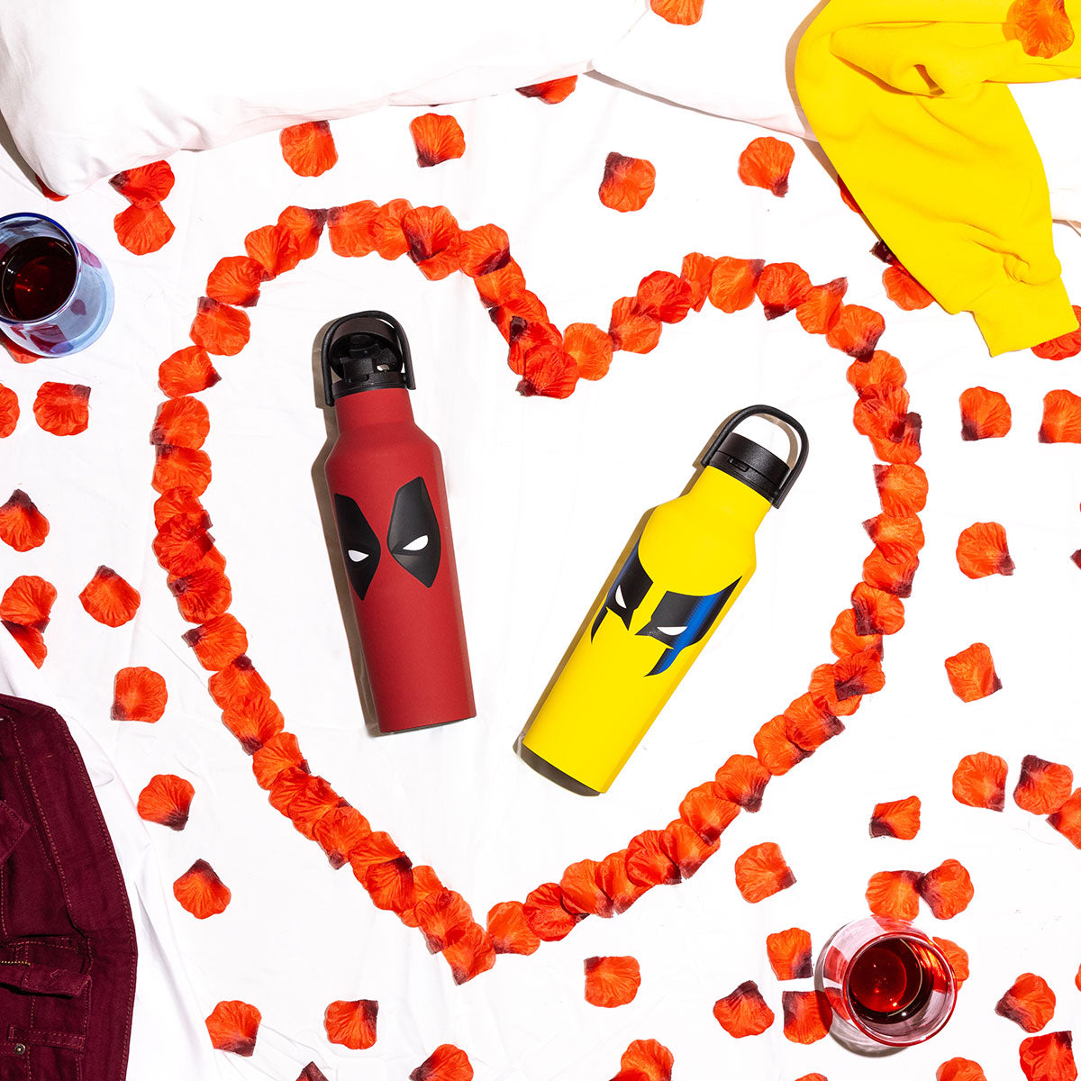 deadpool-and-wolverine-drinkware-t0 a7afce7e71cf--DeadpoolWolverine-PDPLifestyle2.jpg